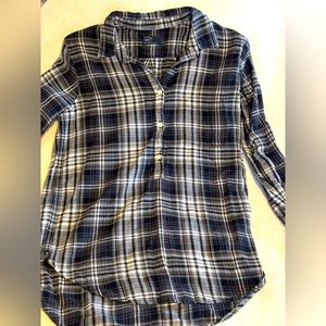 Gap long sleeve shirt